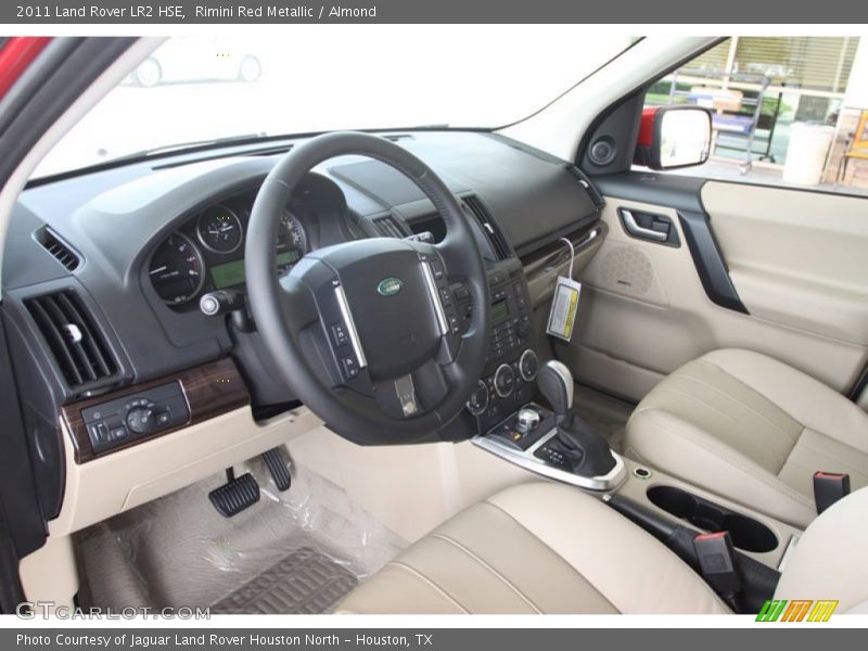 Rimini Red Metallic / Almond 2011 Land Rover LR2 HSE