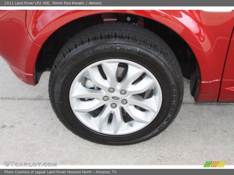 Rimini Red Metallic / Almond 2011 Land Rover LR2 HSE