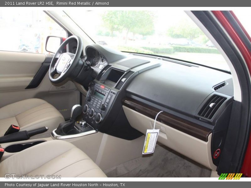 Rimini Red Metallic / Almond 2011 Land Rover LR2 HSE