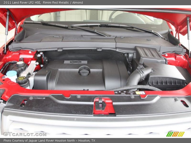 Rimini Red Metallic / Almond 2011 Land Rover LR2 HSE