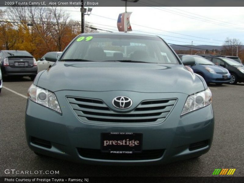 Aloe Green Metallic / Bisque 2009 Toyota Camry LE