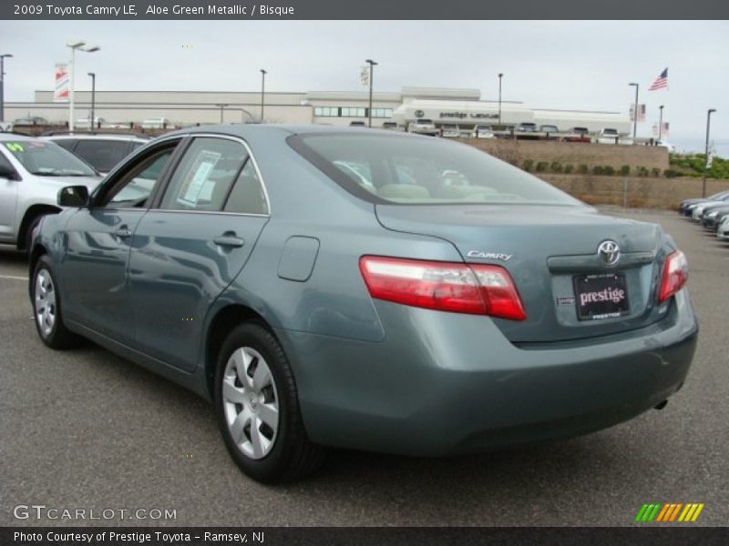 Aloe Green Metallic / Bisque 2009 Toyota Camry LE