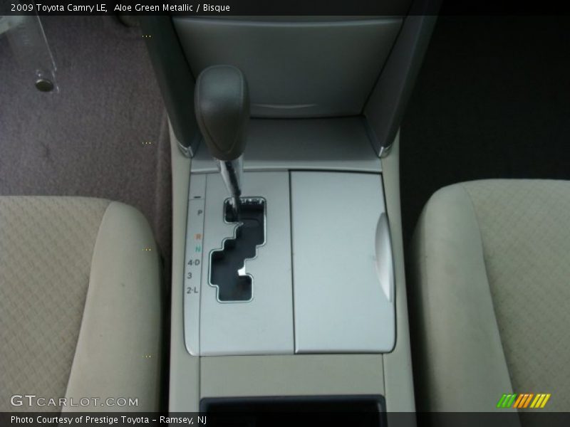 Aloe Green Metallic / Bisque 2009 Toyota Camry LE