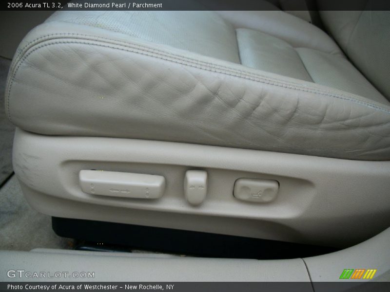 White Diamond Pearl / Parchment 2006 Acura TL 3.2