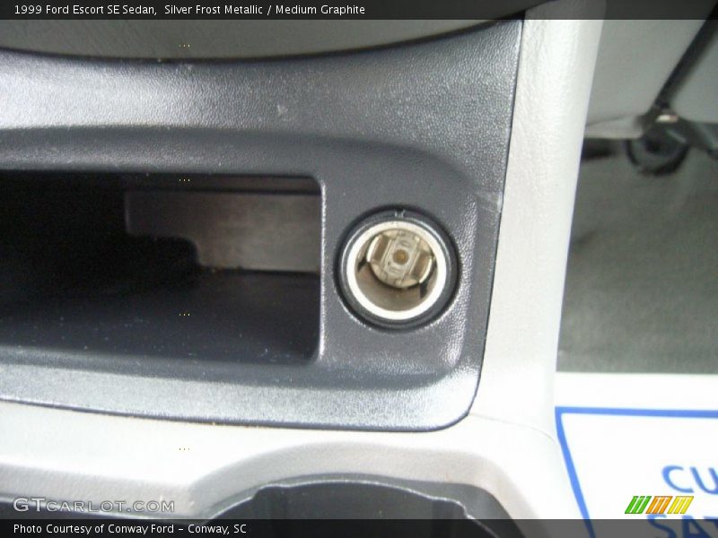 Silver Frost Metallic / Medium Graphite 1999 Ford Escort SE Sedan