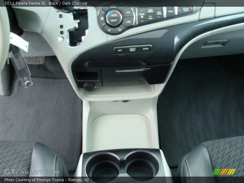 Black / Dark Charcoal 2011 Toyota Sienna SE