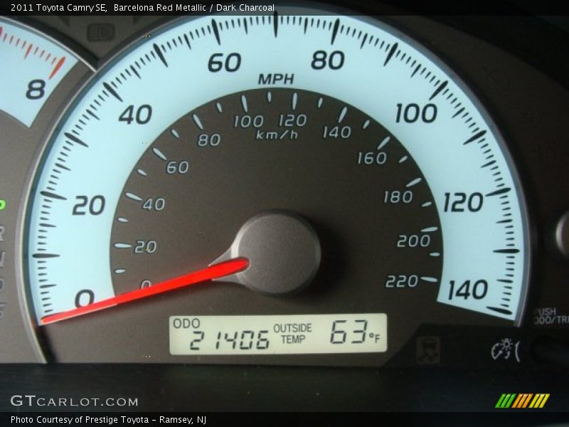 Barcelona Red Metallic / Dark Charcoal 2011 Toyota Camry SE