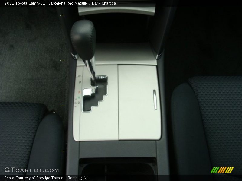 Barcelona Red Metallic / Dark Charcoal 2011 Toyota Camry SE