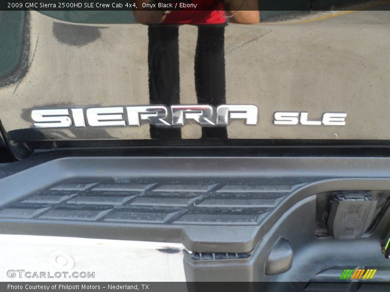 Onyx Black / Ebony 2009 GMC Sierra 2500HD SLE Crew Cab 4x4