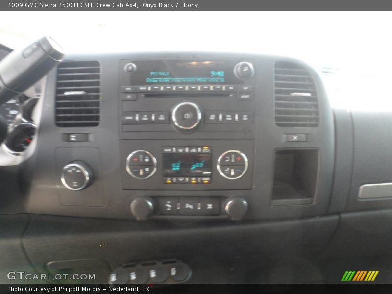 Onyx Black / Ebony 2009 GMC Sierra 2500HD SLE Crew Cab 4x4