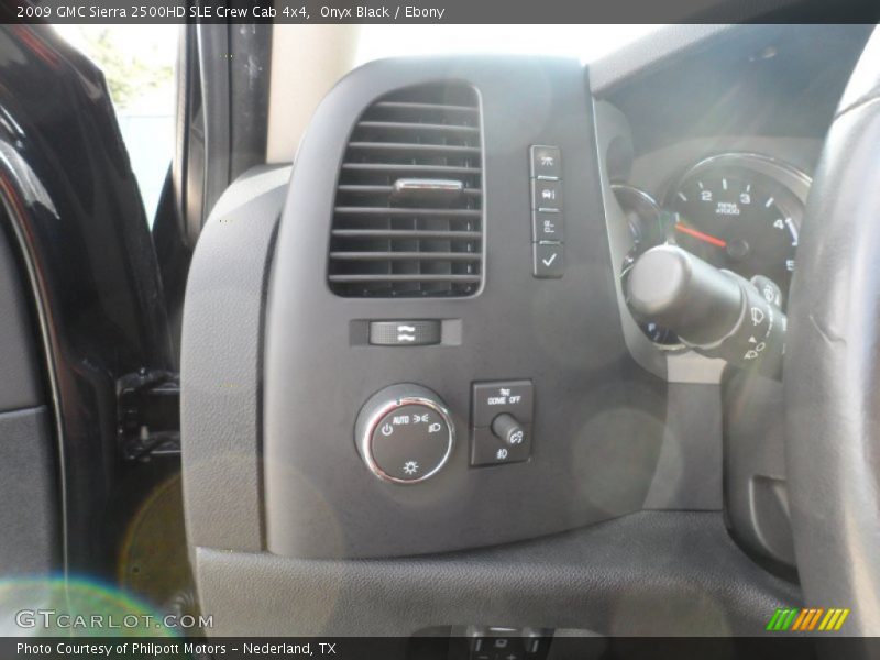 Onyx Black / Ebony 2009 GMC Sierra 2500HD SLE Crew Cab 4x4