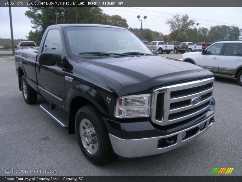 Black / Medium Flint 2005 Ford F250 Super Duty XLT Regular Cab