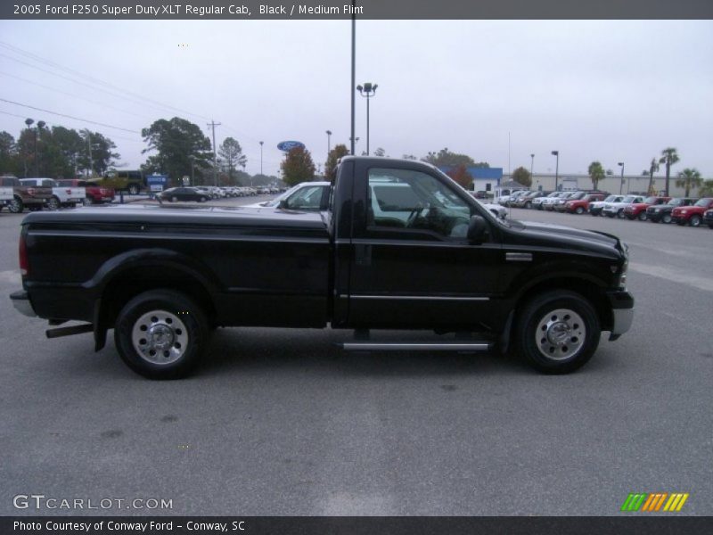 Black / Medium Flint 2005 Ford F250 Super Duty XLT Regular Cab