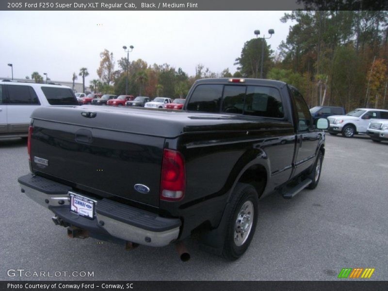 Black / Medium Flint 2005 Ford F250 Super Duty XLT Regular Cab