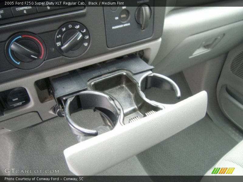 Black / Medium Flint 2005 Ford F250 Super Duty XLT Regular Cab