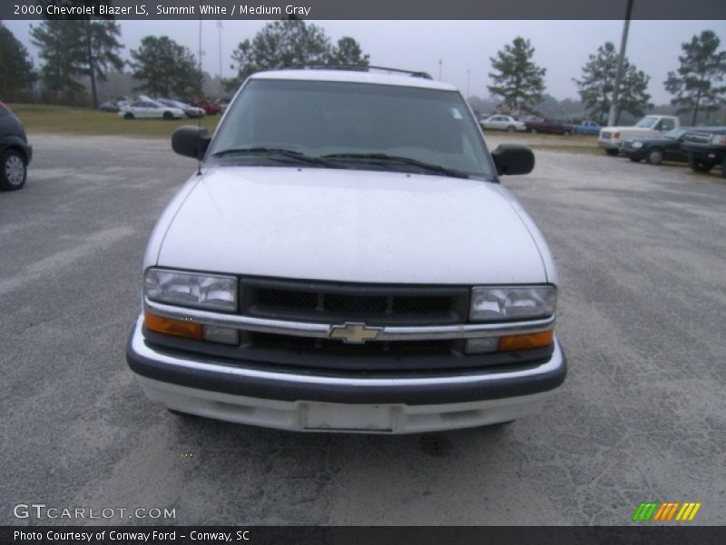 Summit White / Medium Gray 2000 Chevrolet Blazer LS
