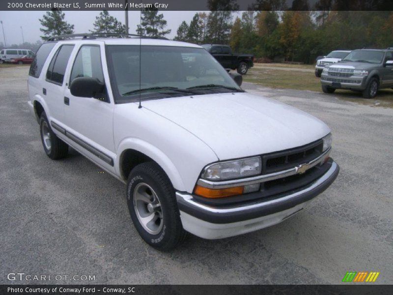 Summit White / Medium Gray 2000 Chevrolet Blazer LS