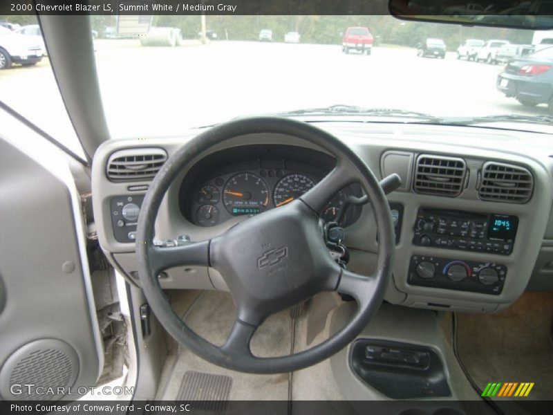 Summit White / Medium Gray 2000 Chevrolet Blazer LS