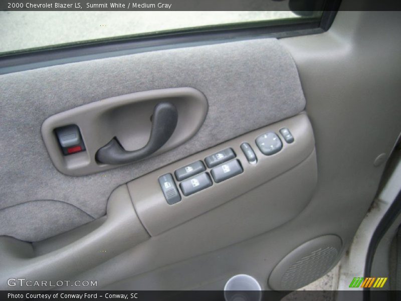 Summit White / Medium Gray 2000 Chevrolet Blazer LS