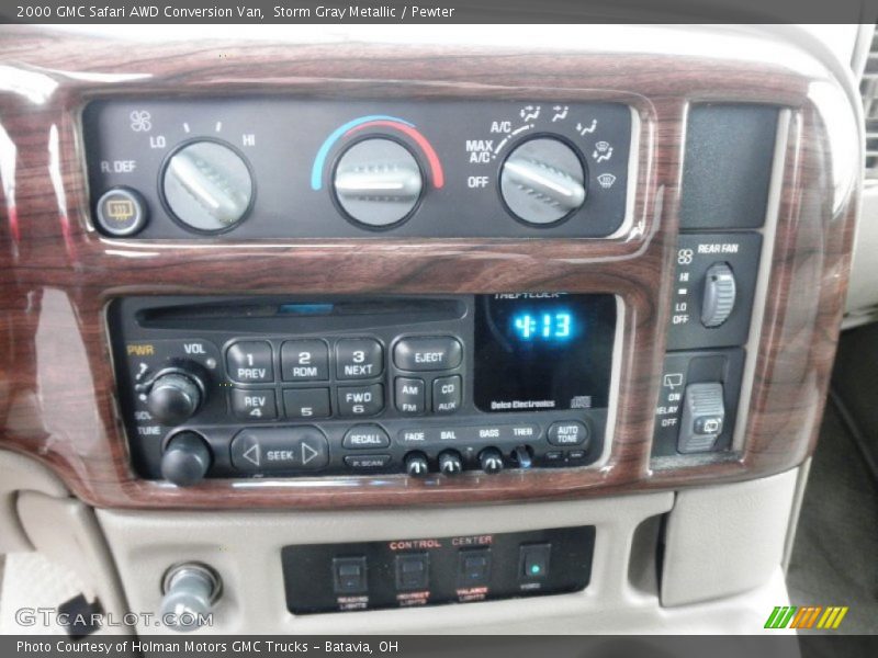 Controls of 2000 Safari AWD Conversion Van