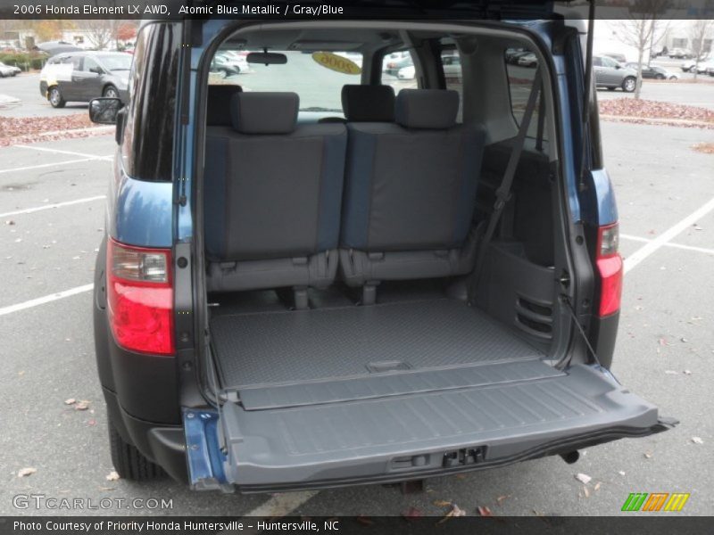  2006 Element LX AWD Trunk
