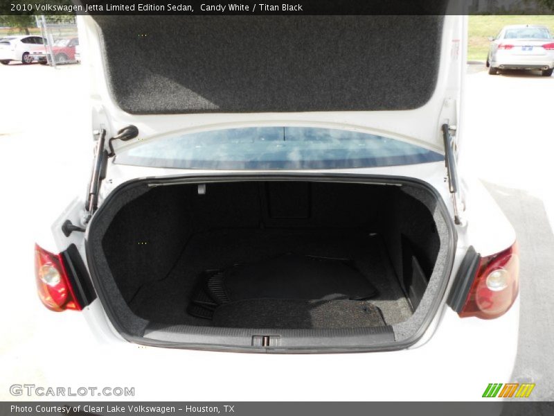 Candy White / Titan Black 2010 Volkswagen Jetta Limited Edition Sedan