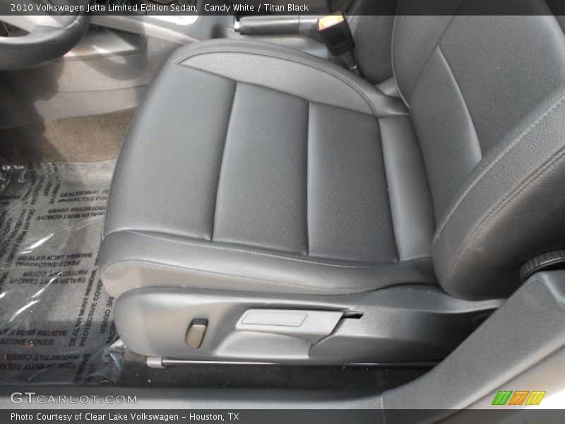 Candy White / Titan Black 2010 Volkswagen Jetta Limited Edition Sedan