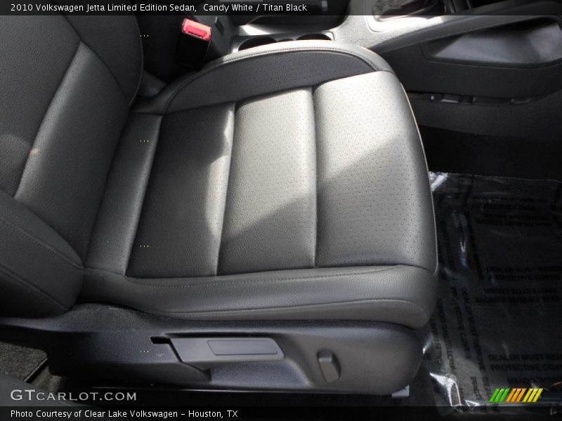 Candy White / Titan Black 2010 Volkswagen Jetta Limited Edition Sedan