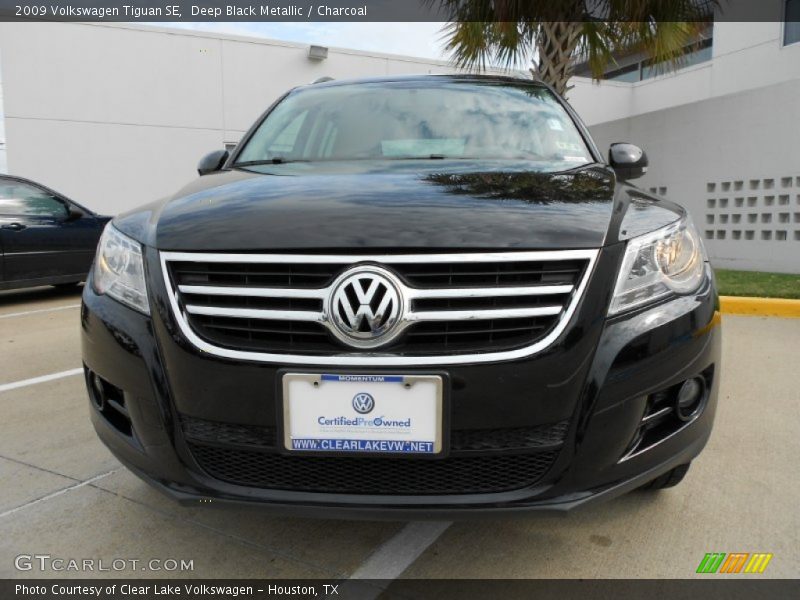 Deep Black Metallic / Charcoal 2009 Volkswagen Tiguan SE