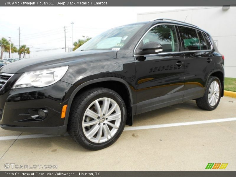 Deep Black Metallic / Charcoal 2009 Volkswagen Tiguan SE