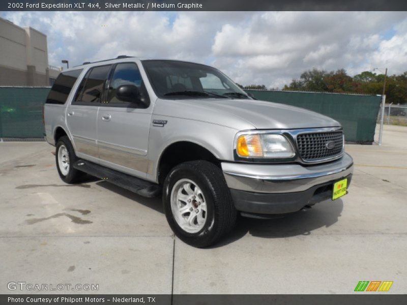 Silver Metallic / Medium Graphite 2002 Ford Expedition XLT 4x4
