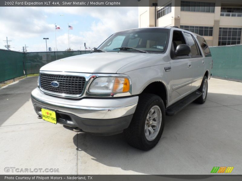 Silver Metallic / Medium Graphite 2002 Ford Expedition XLT 4x4