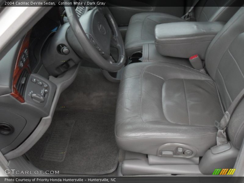 Cotillion White / Dark Gray 2004 Cadillac DeVille Sedan