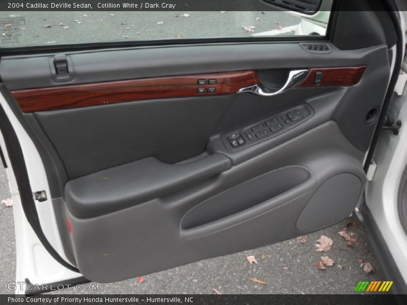 Cotillion White / Dark Gray 2004 Cadillac DeVille Sedan