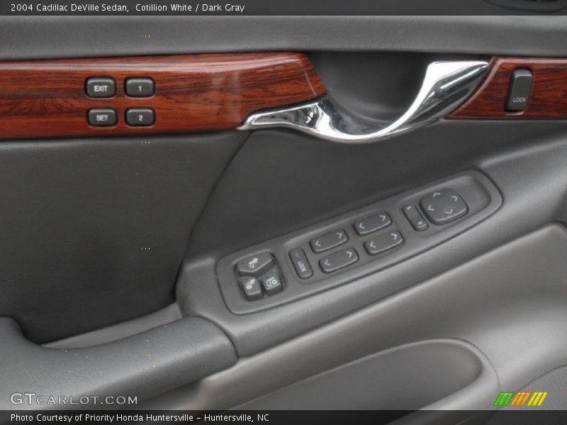 Cotillion White / Dark Gray 2004 Cadillac DeVille Sedan