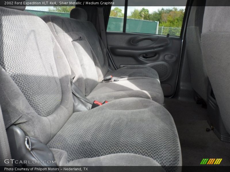 Silver Metallic / Medium Graphite 2002 Ford Expedition XLT 4x4