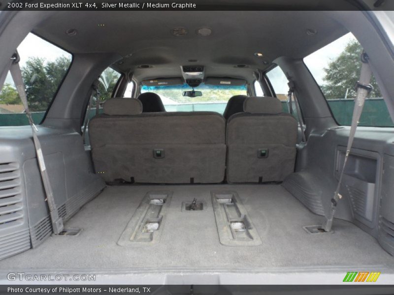  2002 Expedition XLT 4x4 Trunk