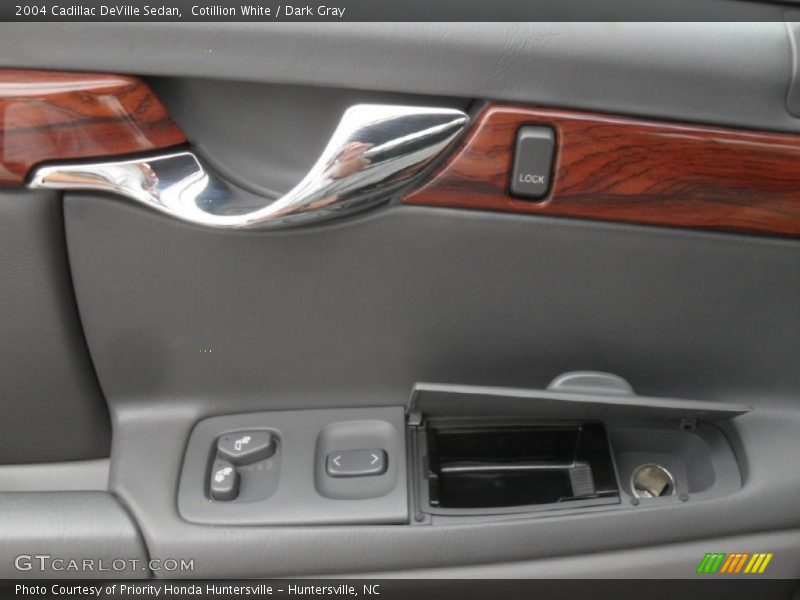 Cotillion White / Dark Gray 2004 Cadillac DeVille Sedan