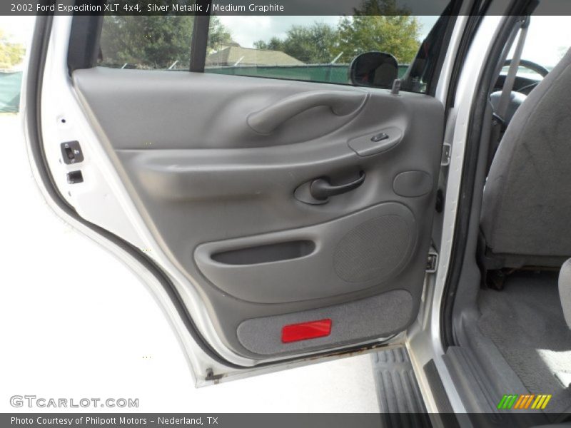Silver Metallic / Medium Graphite 2002 Ford Expedition XLT 4x4