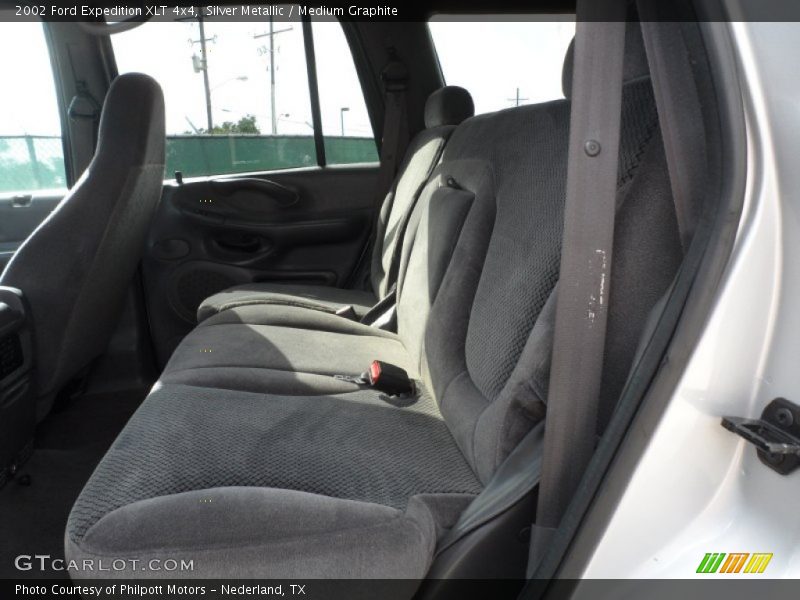 Silver Metallic / Medium Graphite 2002 Ford Expedition XLT 4x4