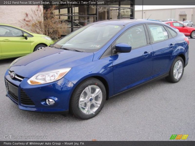 Sonic Blue Metallic / Two-Tone Sport 2012 Ford Focus SE Sport Sedan