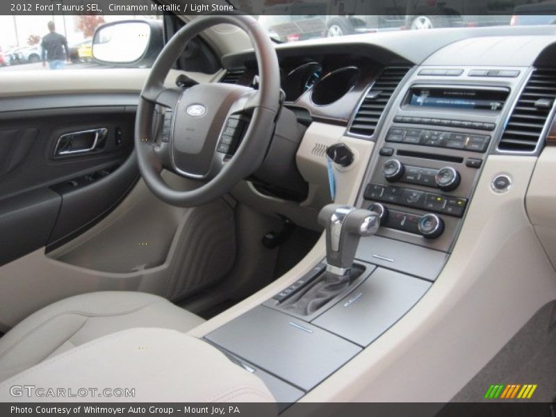 Dashboard of 2012 Taurus SEL
