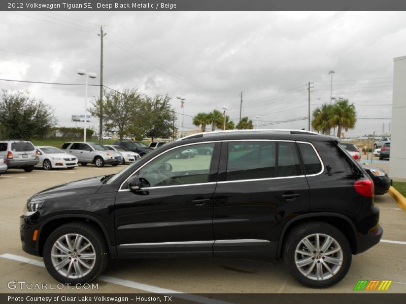 Deep Black Metallic / Beige 2012 Volkswagen Tiguan SE