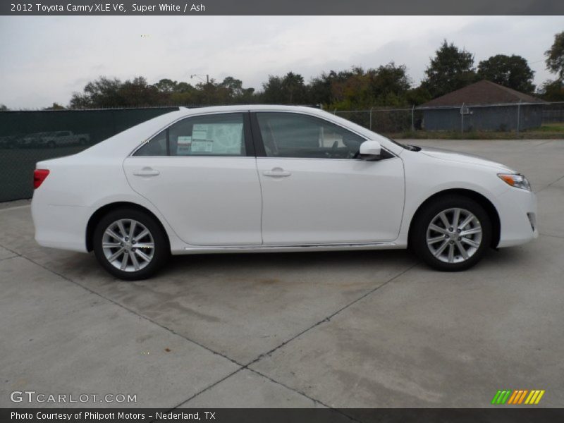 Super White / Ash 2012 Toyota Camry XLE V6