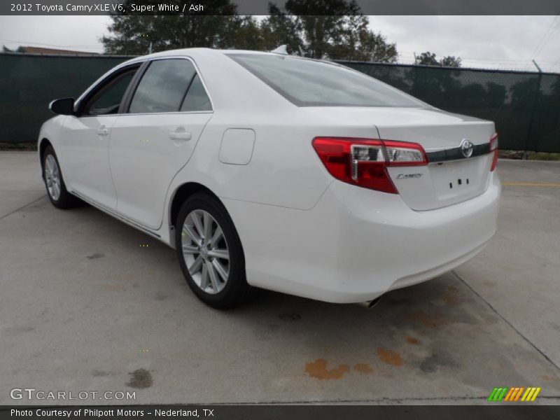 Super White / Ash 2012 Toyota Camry XLE V6