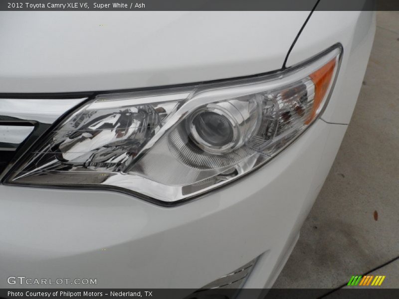 Super White / Ash 2012 Toyota Camry XLE V6