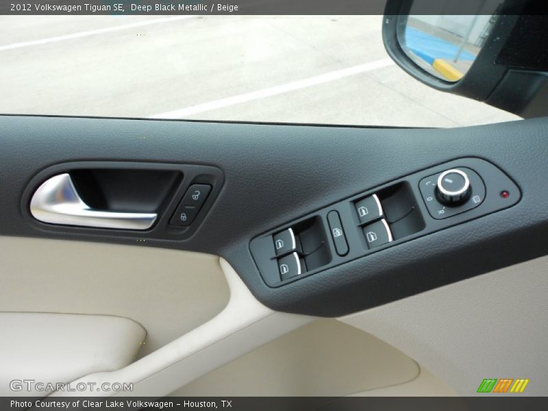 Deep Black Metallic / Beige 2012 Volkswagen Tiguan SE