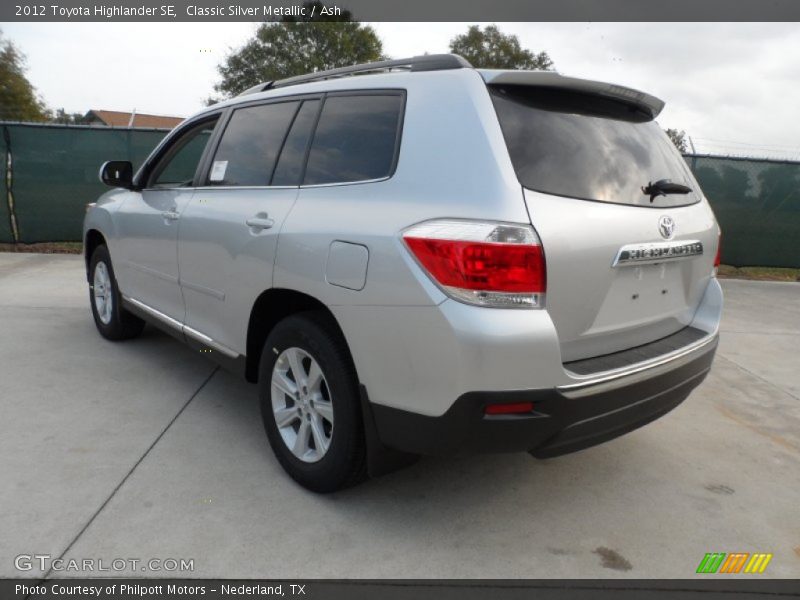 Classic Silver Metallic / Ash 2012 Toyota Highlander SE