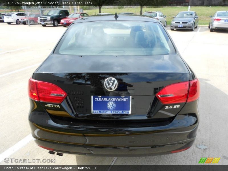 Black / Titan Black 2012 Volkswagen Jetta SE Sedan