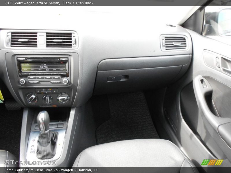 Black / Titan Black 2012 Volkswagen Jetta SE Sedan